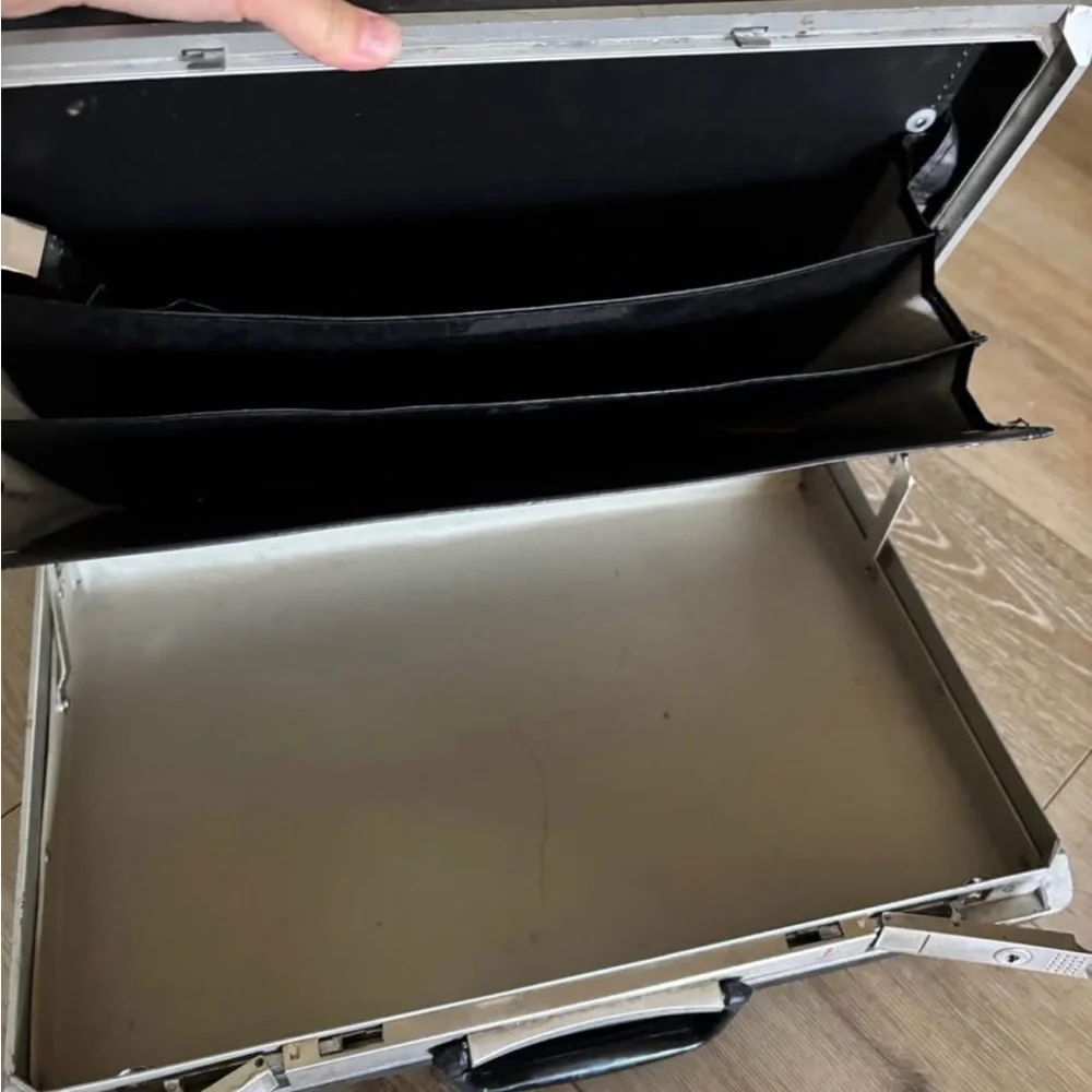 Vintage Samsonite Black Briefcase with Silver Accents